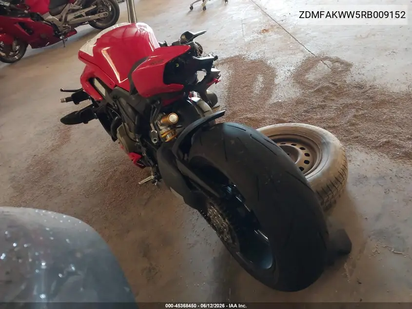 2024 Ducati Streetfighter V4/V4S VIN: ZDMFAKWW5RB009152 Lot: 45368450
