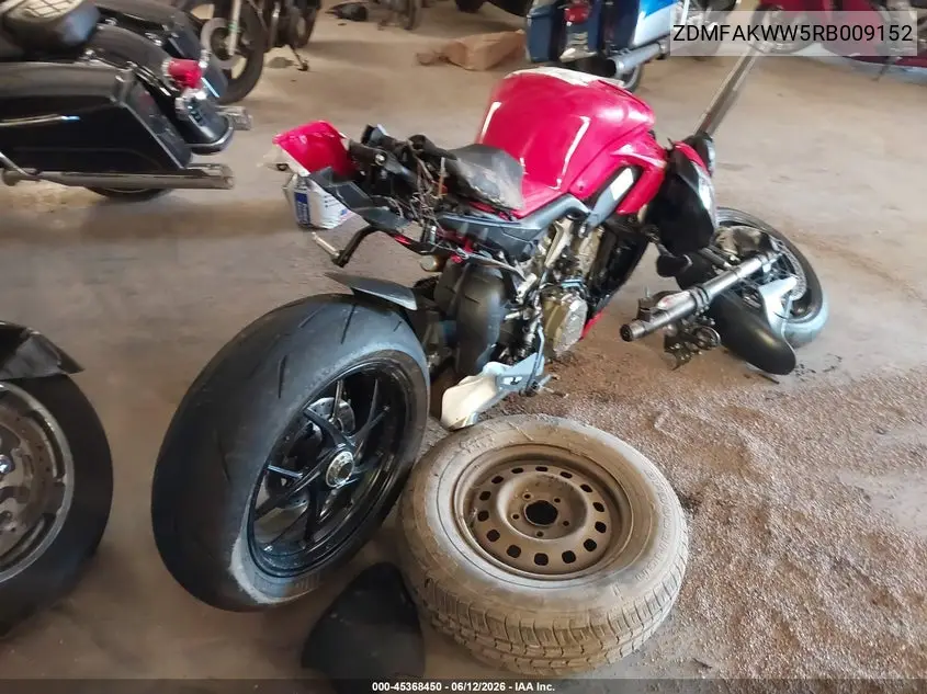 2024 Ducati Streetfighter V4/V4S VIN: ZDMFAKWW5RB009152 Lot: 45368450