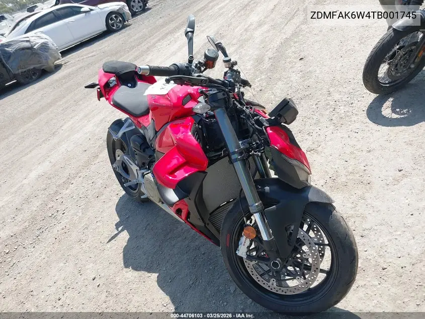 2026 Ducati Streetfighter V4/V4S VIN: ZDMFAK6W4TB001745 Lot: 44706103