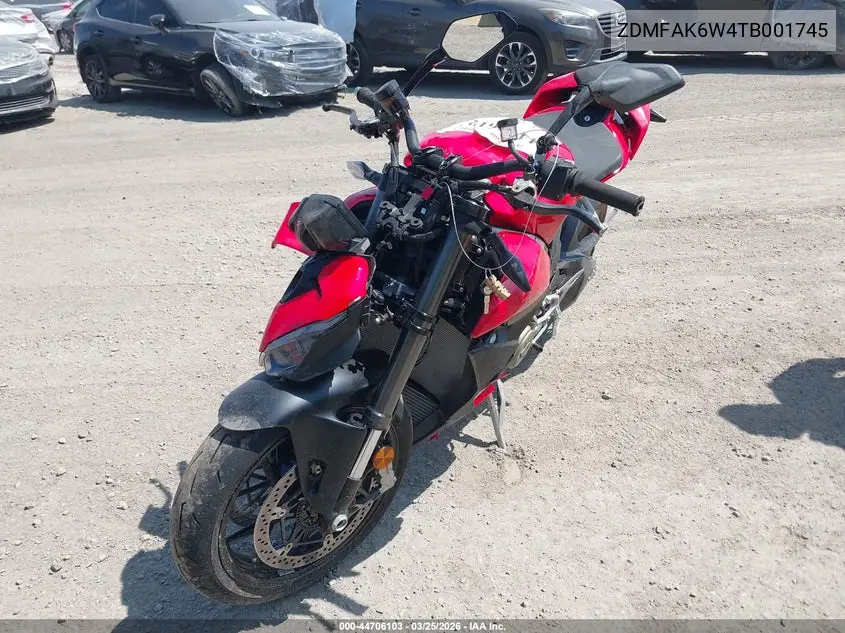 2026 Ducati Streetfighter V4/V4S VIN: ZDMFAK6W4TB001745 Lot: 44706103