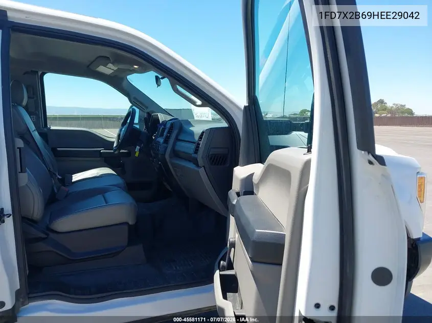 2017 Ford F-250 Xl VIN: 1FD7X2B69HEE29042 Lot: 45581171