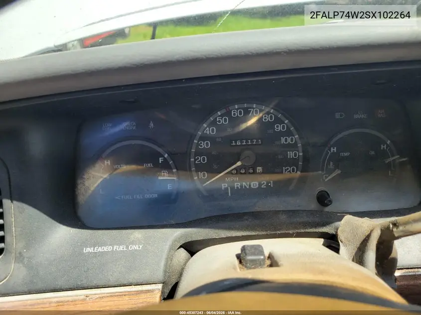 1995 Ford Crown Victoria Lx VIN: 2FALP74W2SX102264 Lot: 45307243