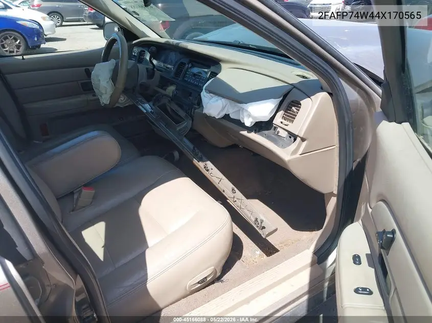 2004 Ford Crown Victoria Lx VIN: 2FAFP74W44X170565 Lot: 45166088