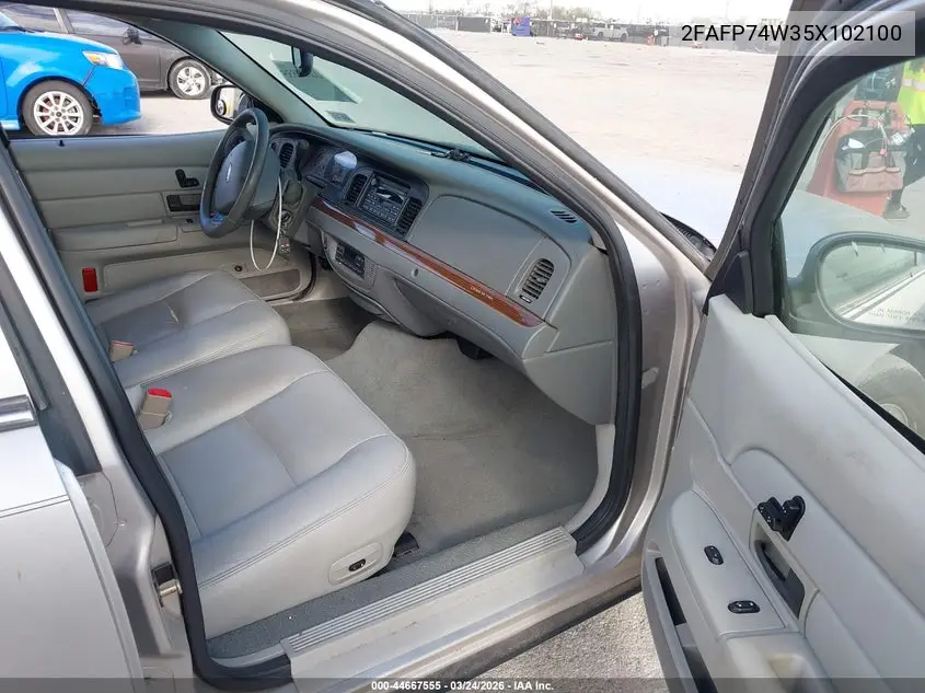 2005 Ford Crown Victoria Lx/Lx Sport VIN: 2FAFP74W35X102100 Lot: 44667555