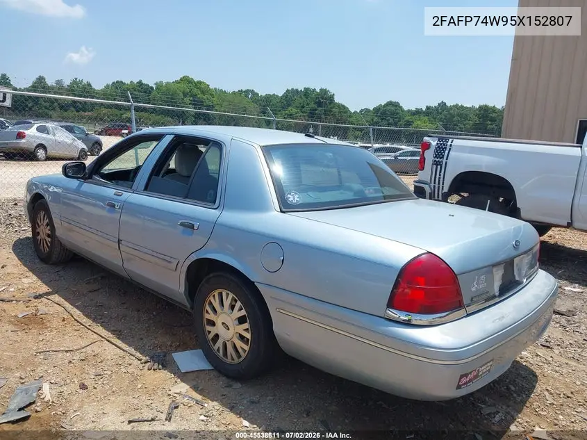 2005 Ford Crown Victoria Lx/Lx Sport VIN: 2FAFP74W95X152807 Lot: 45538611