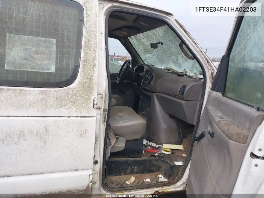 1FTSE34F41HA02203 2001 Ford E-350 Super Duty Commercial/Recreational