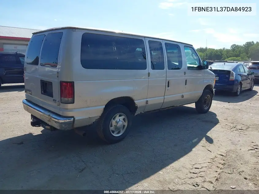 2007 Ford E-350 Super Duty Xl/Xlt VIN: 1FBNE31L37DA84923 Lot: 45664257