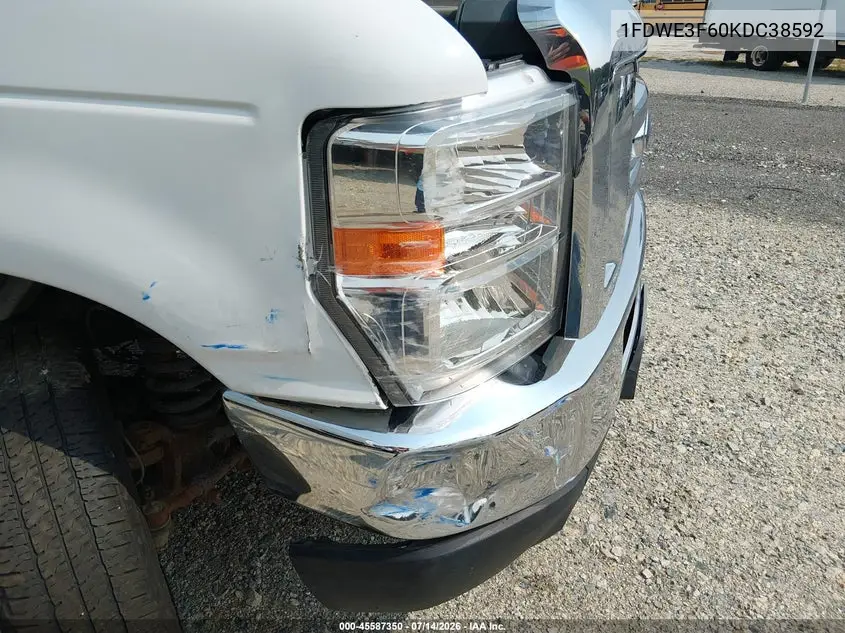2019 Ford E-350 Cutaway VIN: 1FDWE3F60KDC38592 Lot: 45587350