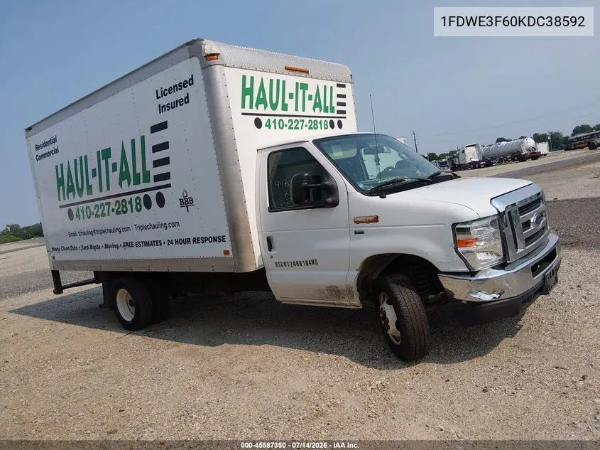 2019 Ford E-350 Cutaway VIN: 1FDWE3F60KDC38592 Lot: 45587350