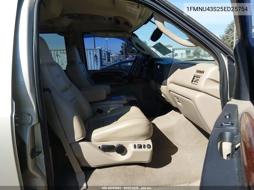 2005 Ford Excursion Limited VIN: 1FMNU43S25ED25754 Lot: 45252982