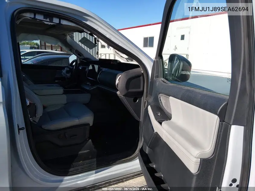 2025 Ford Expedition Active VIN: 1FMJU1J89SEA62694 Lot: 45374592