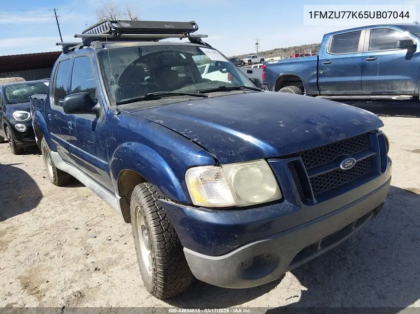 2005 Ford Explorer Sport Trac Adrenalin/Xls/Xlt VIN: 1FMZU77K65UB07044 Lot: 44634815