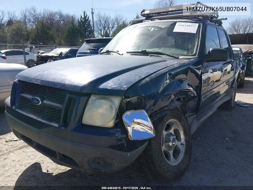 2005 Ford Explorer Sport Trac Adrenalin/Xls/Xlt VIN: 1FMZU77K65UB07044 Lot: 44634815
