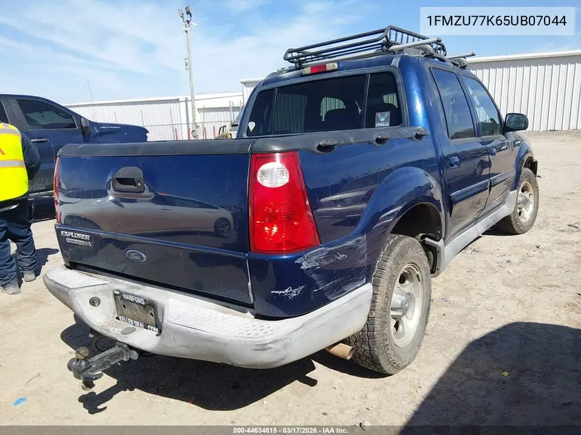 2005 Ford Explorer Sport Trac Adrenalin/Xls/Xlt VIN: 1FMZU77K65UB07044 Lot: 44634815