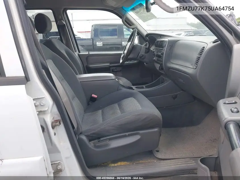 2005 Ford Explorer Sport Trac Adrenalin/Xls/Xlt VIN: 1FMZU77K75UA64754 Lot: 45396868