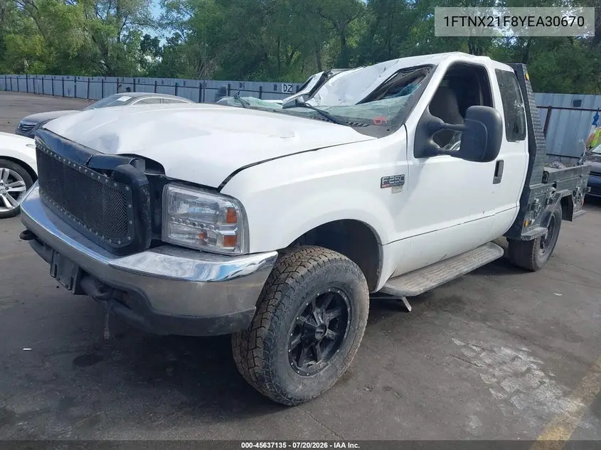 2000 Ford F-250 Lariat/Xl/Xlt VIN: 1FTNX21F8YEA30670 Lot: 45637135
