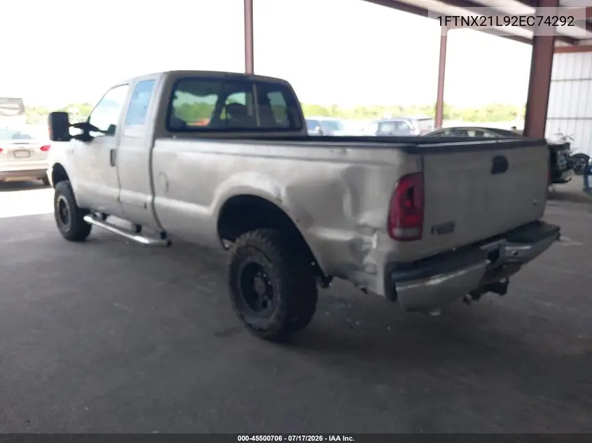 2002 Ford F-250 Lariat/Xl/Xlt VIN: 1FTNX21L92EC74292 Lot: 45500706