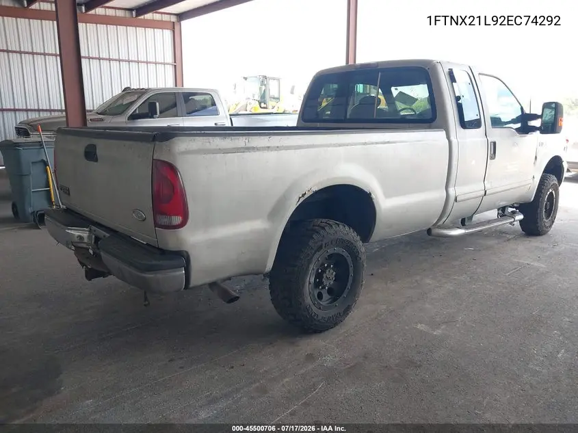 2002 Ford F-250 Lariat/Xl/Xlt VIN: 1FTNX21L92EC74292 Lot: 45500706