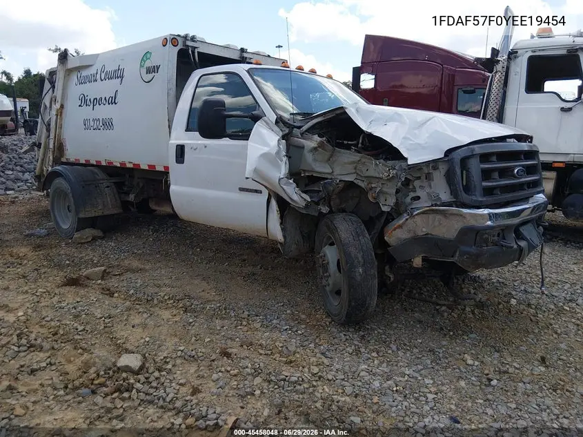 2000 Ford F-550 Lariat/Xl/Xlt VIN: 1FDAF57F0YEE19454 Lot: 45458048