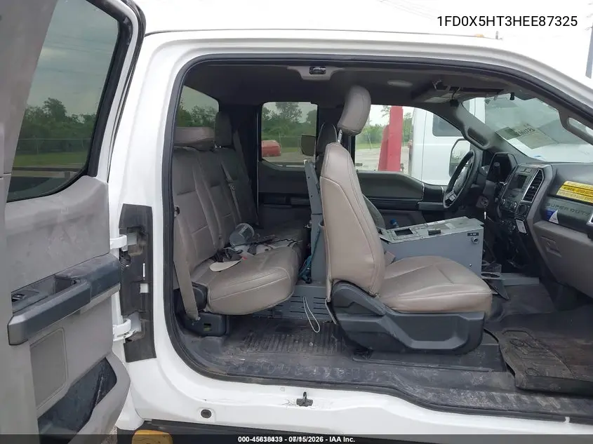 2017 Ford F-550 Chassis Xlt VIN: 1FD0X5HT3HEE87325 Lot: 45638433