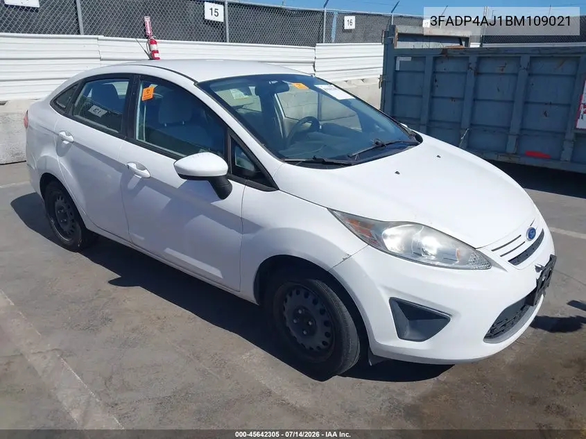 2011 Ford Fiesta S VIN: 3FADP4AJ1BM109021 Lot: 45642305