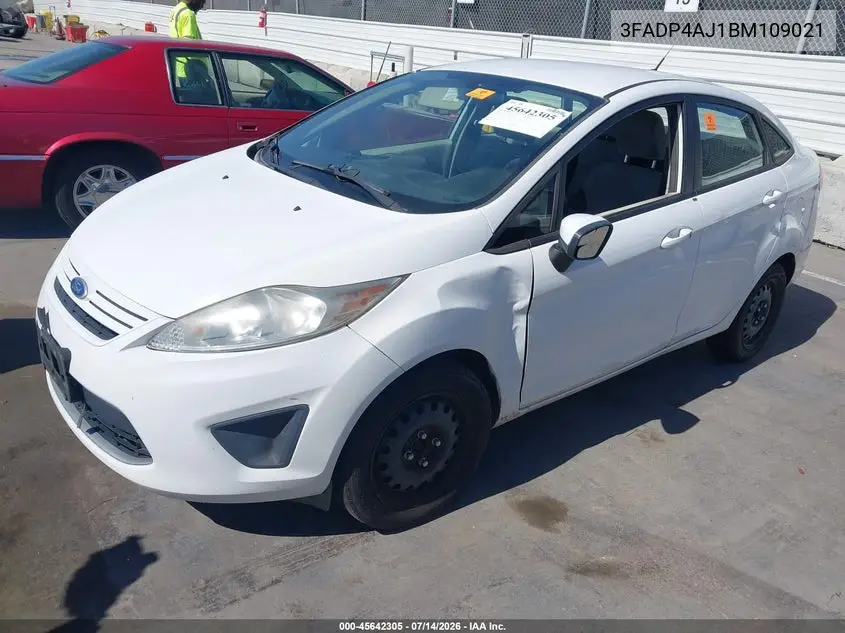 2011 Ford Fiesta S VIN: 3FADP4AJ1BM109021 Lot: 45642305