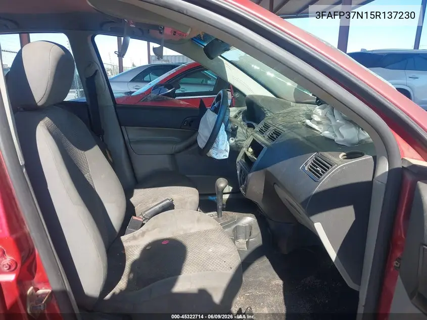 2005 Ford Focus Zx5 VIN: 3FAFP37N15R137230 Lot: 45322714