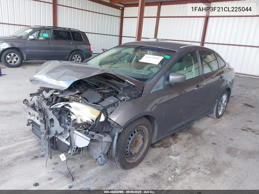 1FAHP3F21CL225044 2012 Ford Focus Se