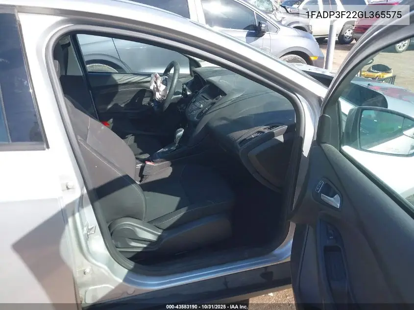1FADP3F22GL365575 2016 Ford Focus Se