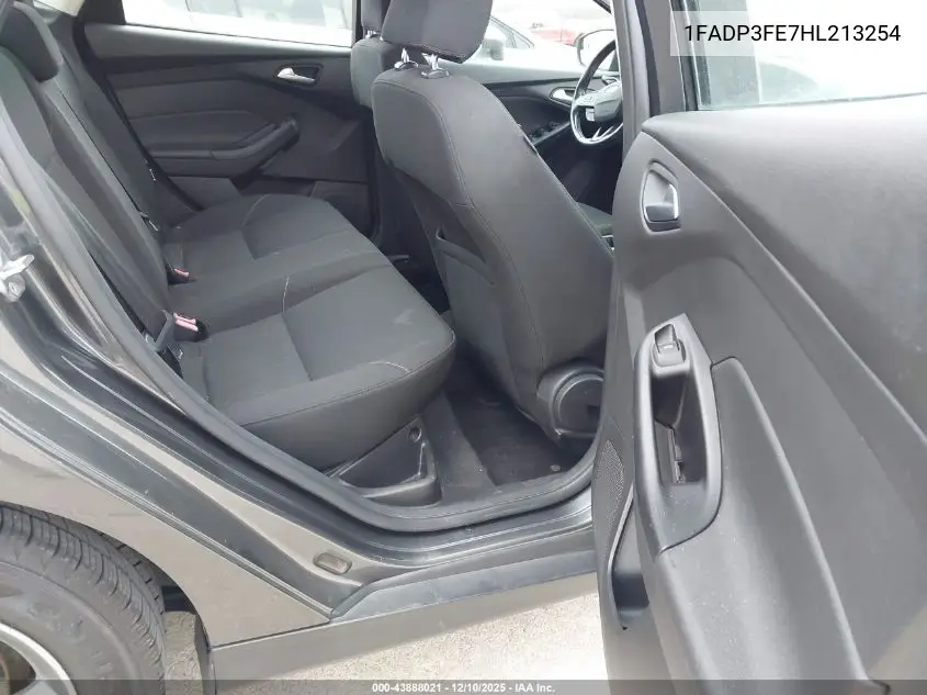 1FADP3FE7HL213254 2017 Ford Focus Se
