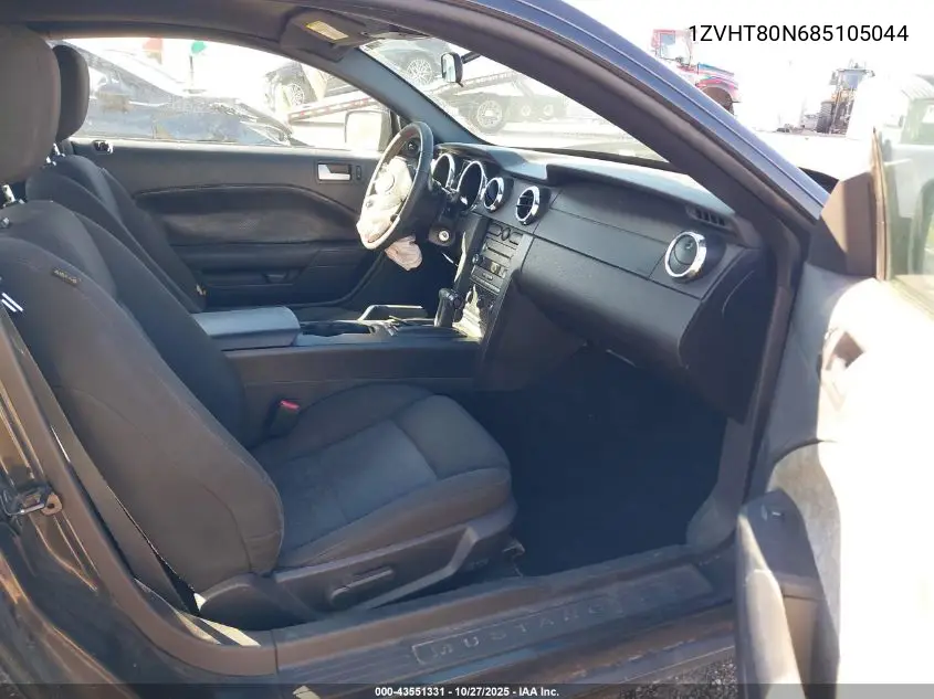 1ZVHT80N685105044 2008 Ford Mustang V6 Deluxe