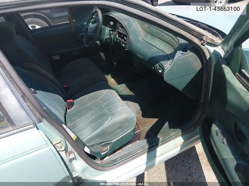 1994 Ford Taurus VIN: LOT-1-45663100 Lot: 45663100