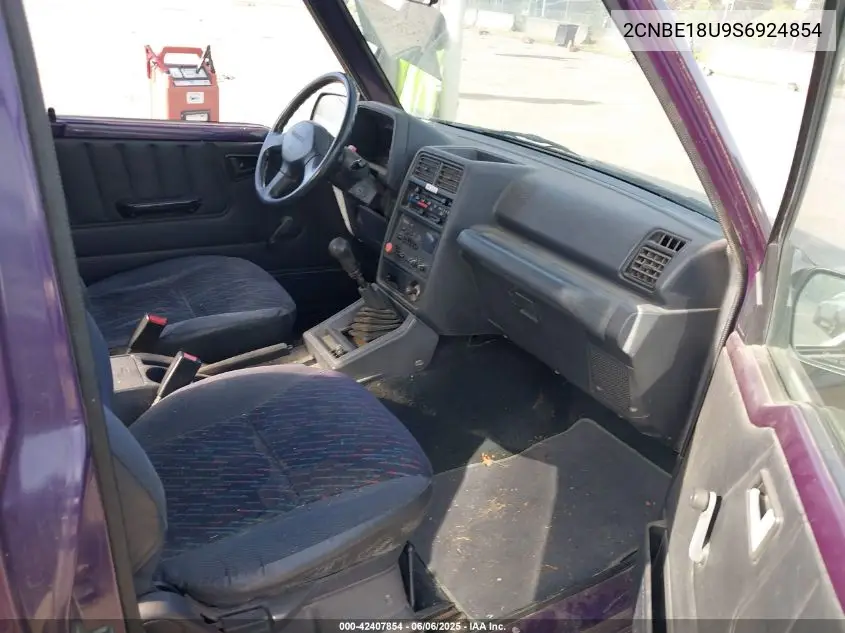 1995 Geo Tracker VIN: 2CNBE18U9S6924854 Lot: 42407854
