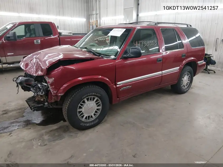 1998 GMC Jimmy Sle VIN: 1GKDT13W0W2541257 Lot: 44733353