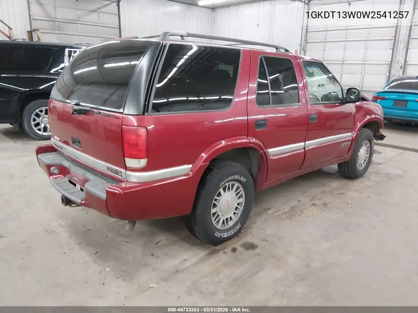 1998 GMC Jimmy Sle VIN: 1GKDT13W0W2541257 Lot: 44733353