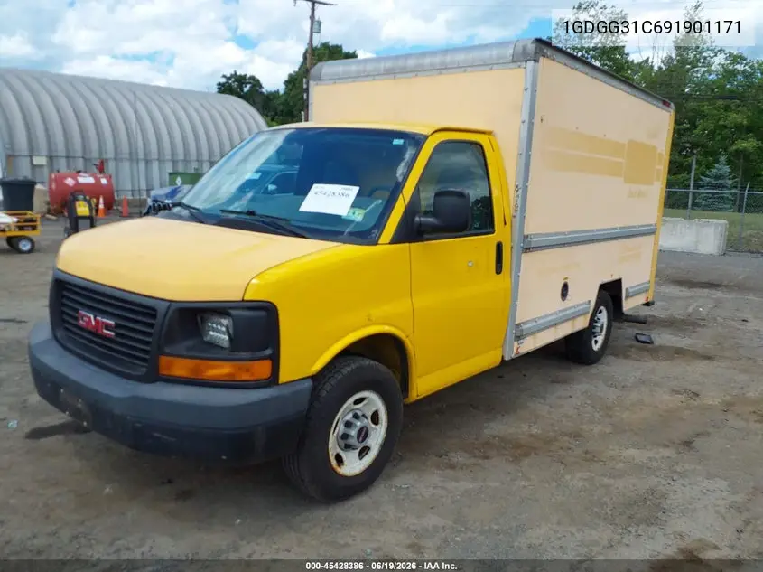 2009 GMC Savana Cutaway Work Van VIN: 1GDGG31C691901171 Lot: 45428386