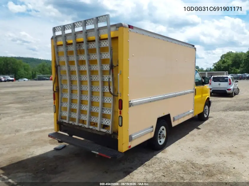 2009 GMC Savana Cutaway Work Van VIN: 1GDGG31C691901171 Lot: 45428386