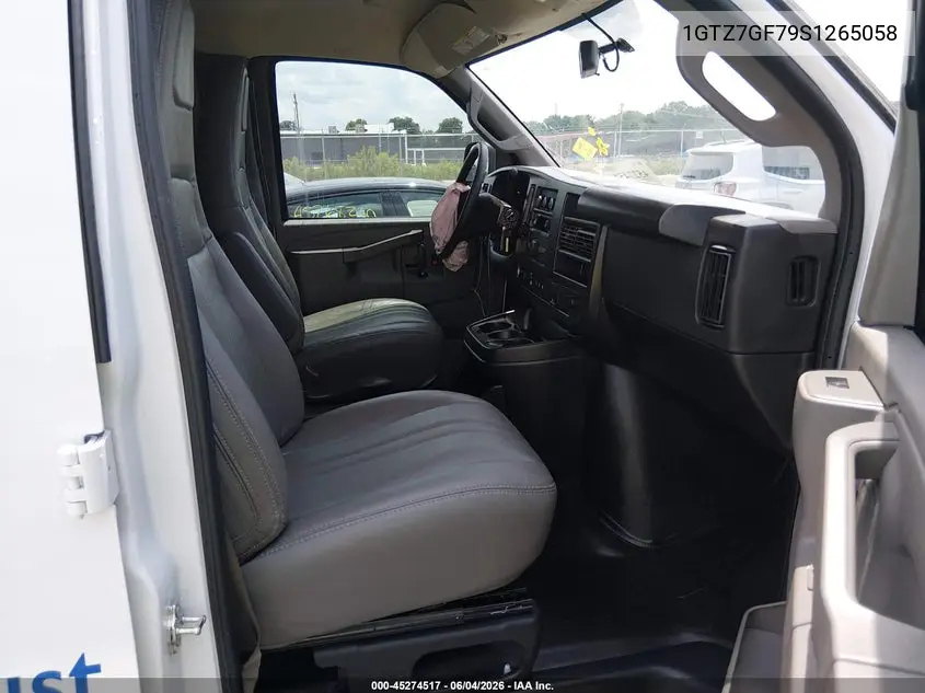 2025 GMC Savana Cargo Rwd 3500 Regular Wheelbase Work Van VIN: 1GTZ7GF79S1265058 Lot: 45274517