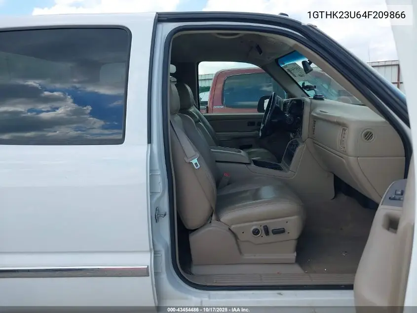 1GTHK23U64F209866 2004 GMC Sierra 2500Hd Slt