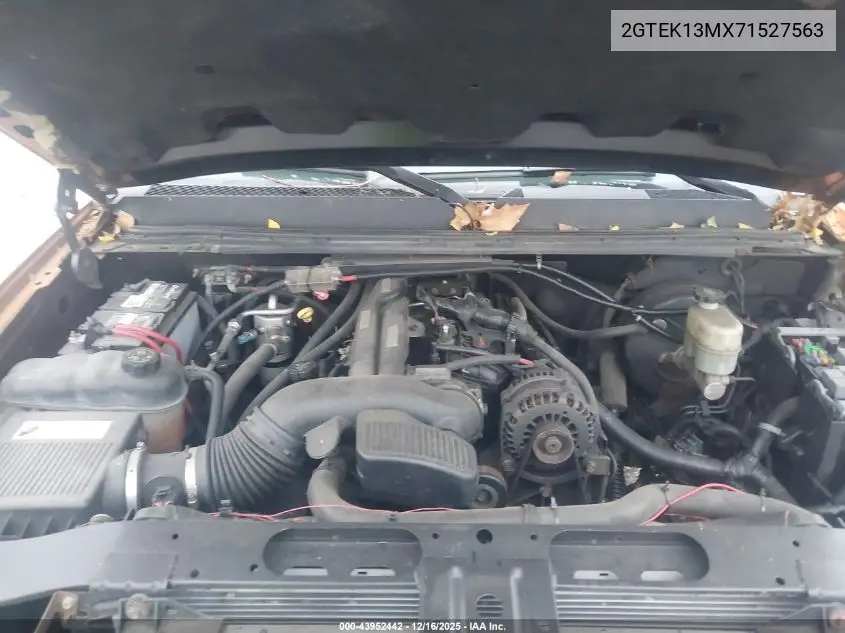 2GTEK13MX71527563 2007 GMC Sierra 1500 Sle1