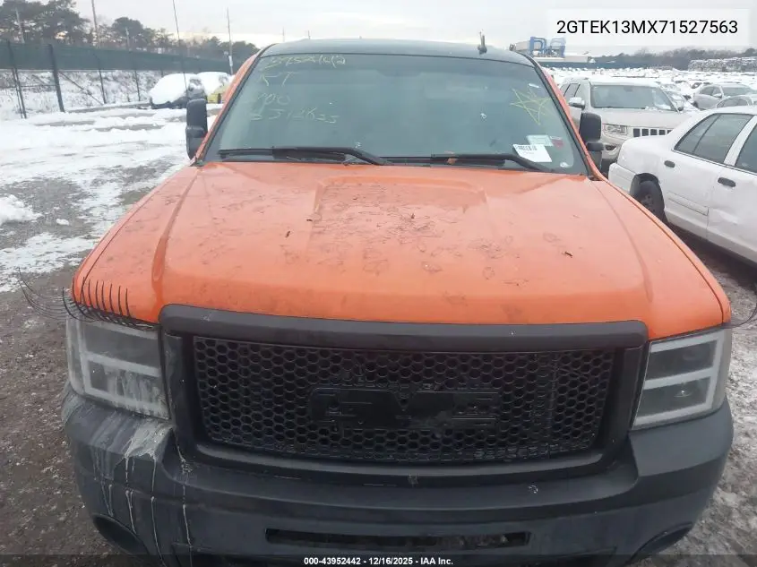 2GTEK13MX71527563 2007 GMC Sierra 1500 Sle1