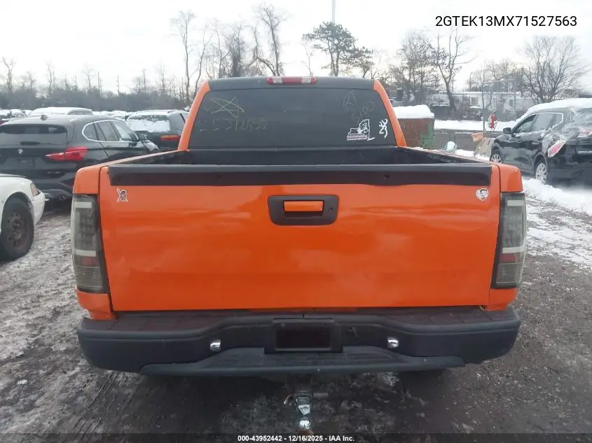 2GTEK13MX71527563 2007 GMC Sierra 1500 Sle1
