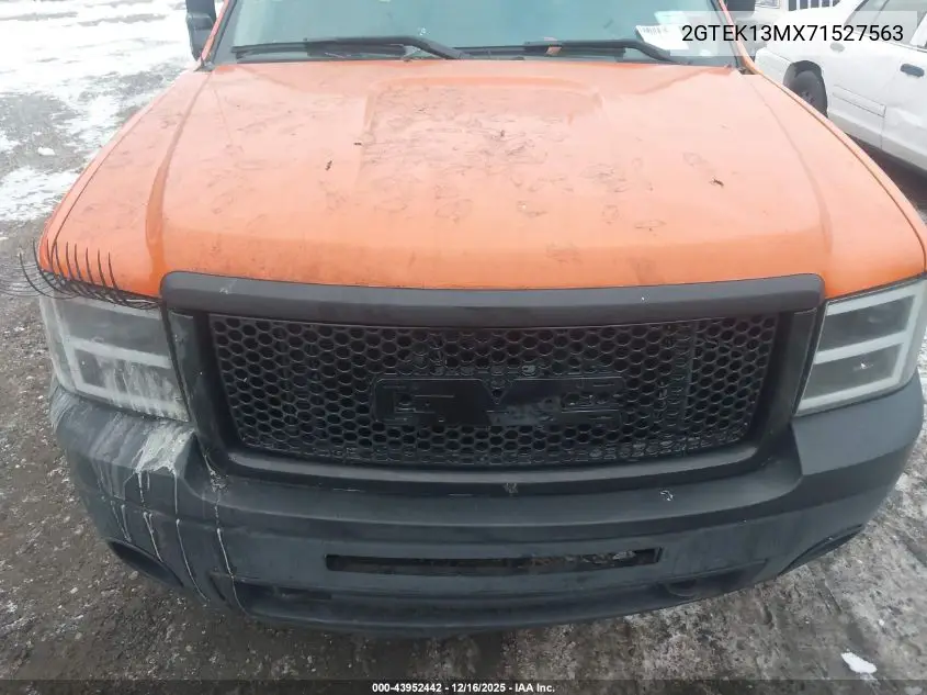 2GTEK13MX71527563 2007 GMC Sierra 1500 Sle1