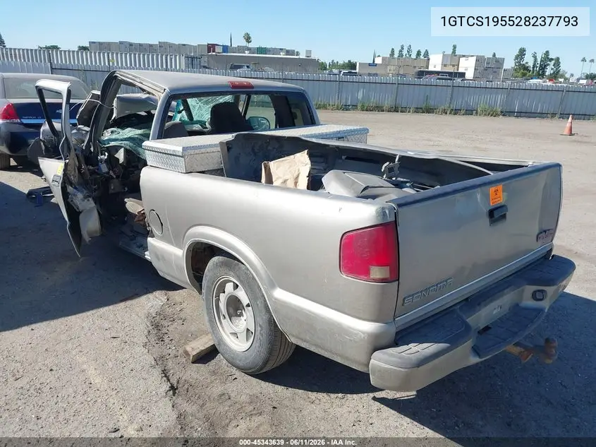 2002 GMC Sonoma Sls VIN: 1GTCS195528237793 Lot: 45343639