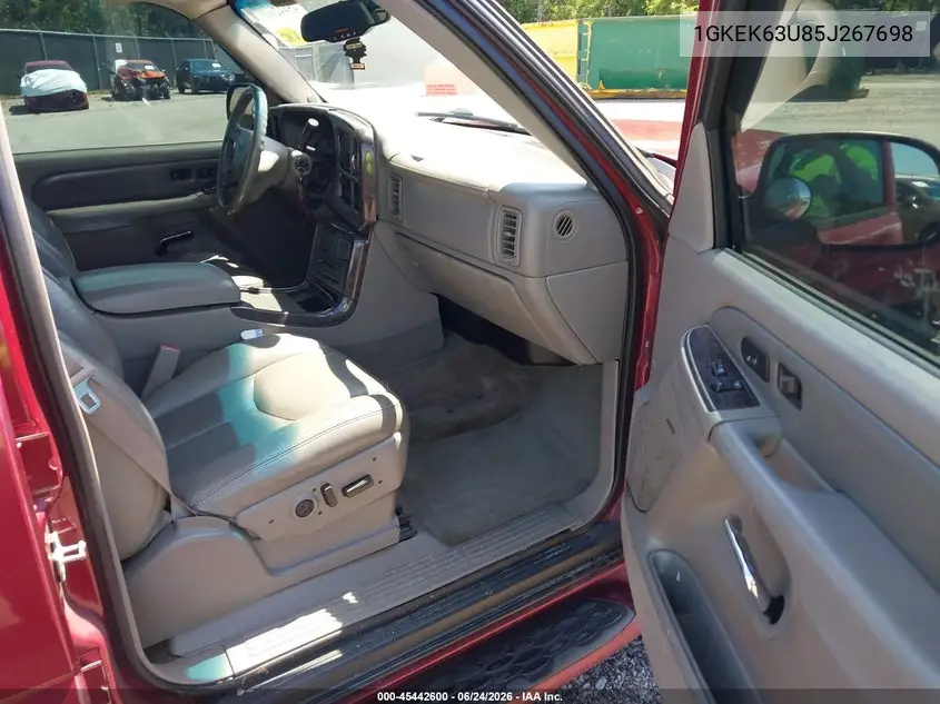 2005 GMC Yukon Denali VIN: 1GKEK63U85J267698 Lot: 45442600