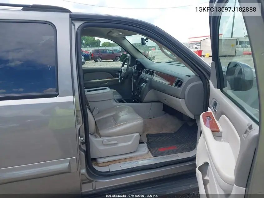 2007 GMC Yukon Slt VIN: 1GKFC13097J182888 Lot: 45643234