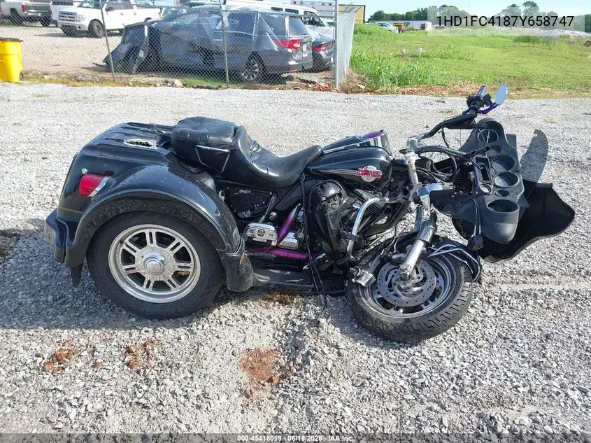 2007 Harley-Davidson Flhtcui VIN: 1HD1FC4187Y658747 Lot: 45418019
