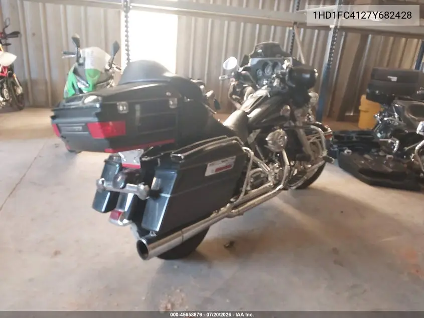 2007 Harley-Davidson Flhtcui VIN: 1HD1FC4127Y682428 Lot: 45658879