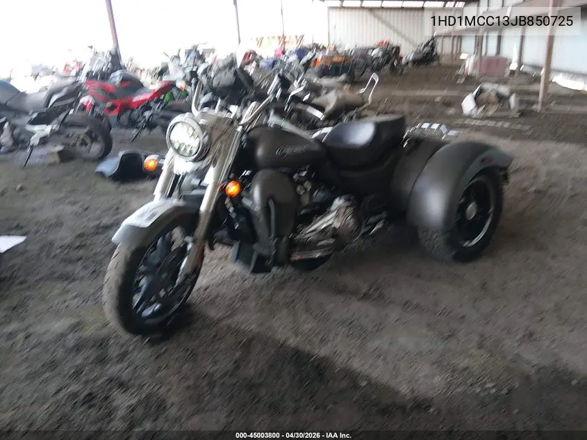 2018 Harley-Davidson Flrt Free Wheeler VIN: 1HD1MCC13JB850725 Lot: 45003800