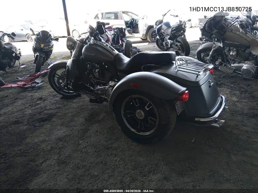 2018 Harley-Davidson Flrt Free Wheeler VIN: 1HD1MCC13JB850725 Lot: 45003800